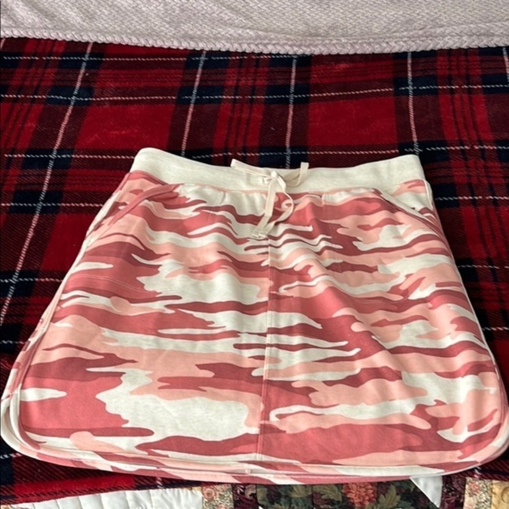 Talbots Salmon Pink and Cream Skirt for Casual Occasions NWT